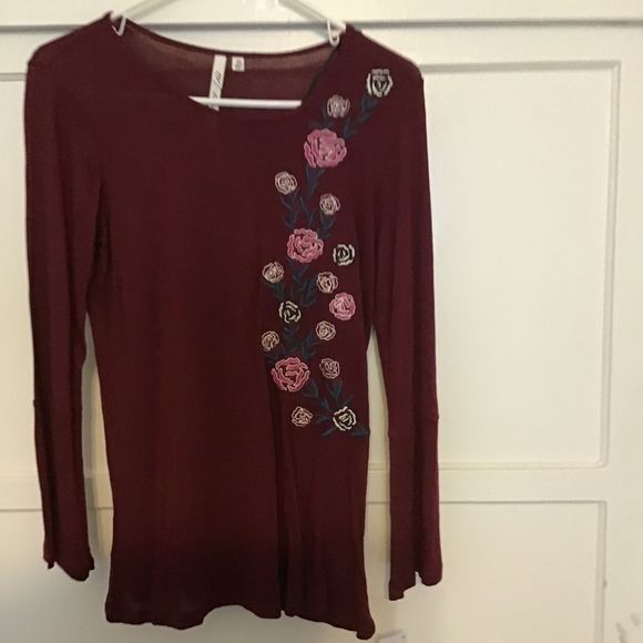 NY Collection Womens Burgundy Embroidered Blouse - Picture 3 of 4